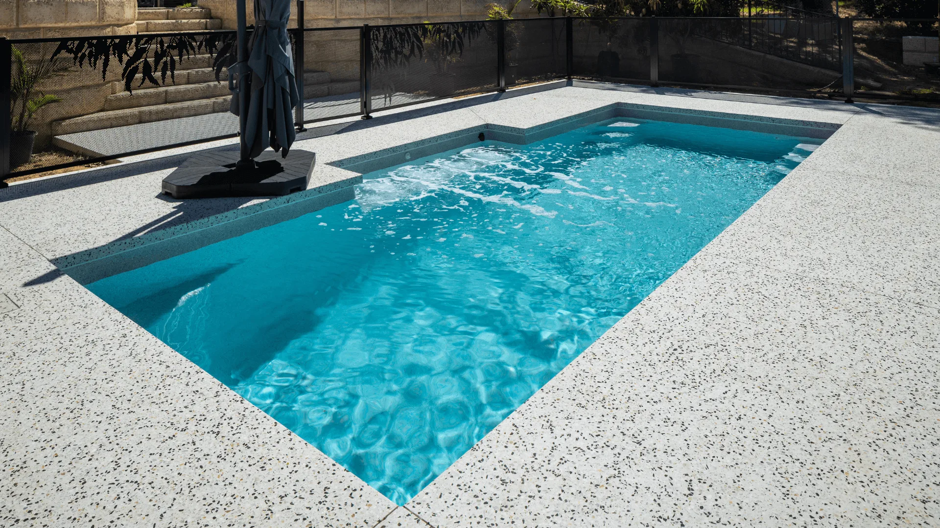 Modern pool design