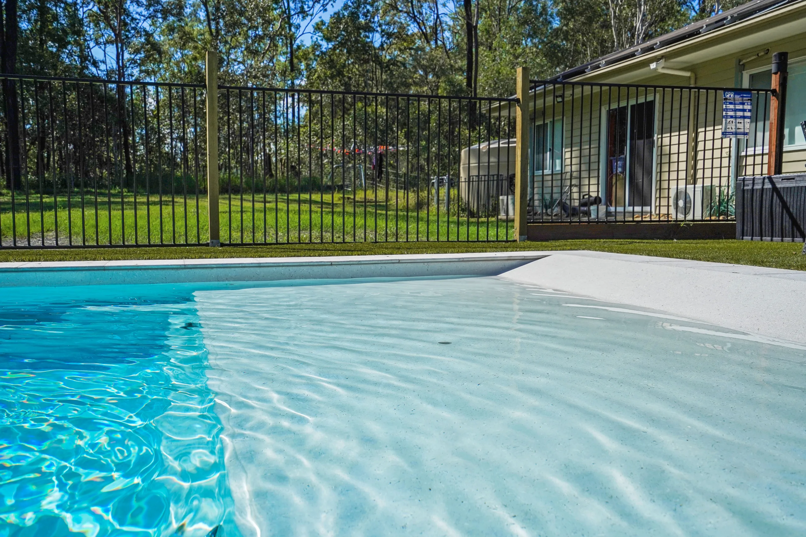 Modern pool design