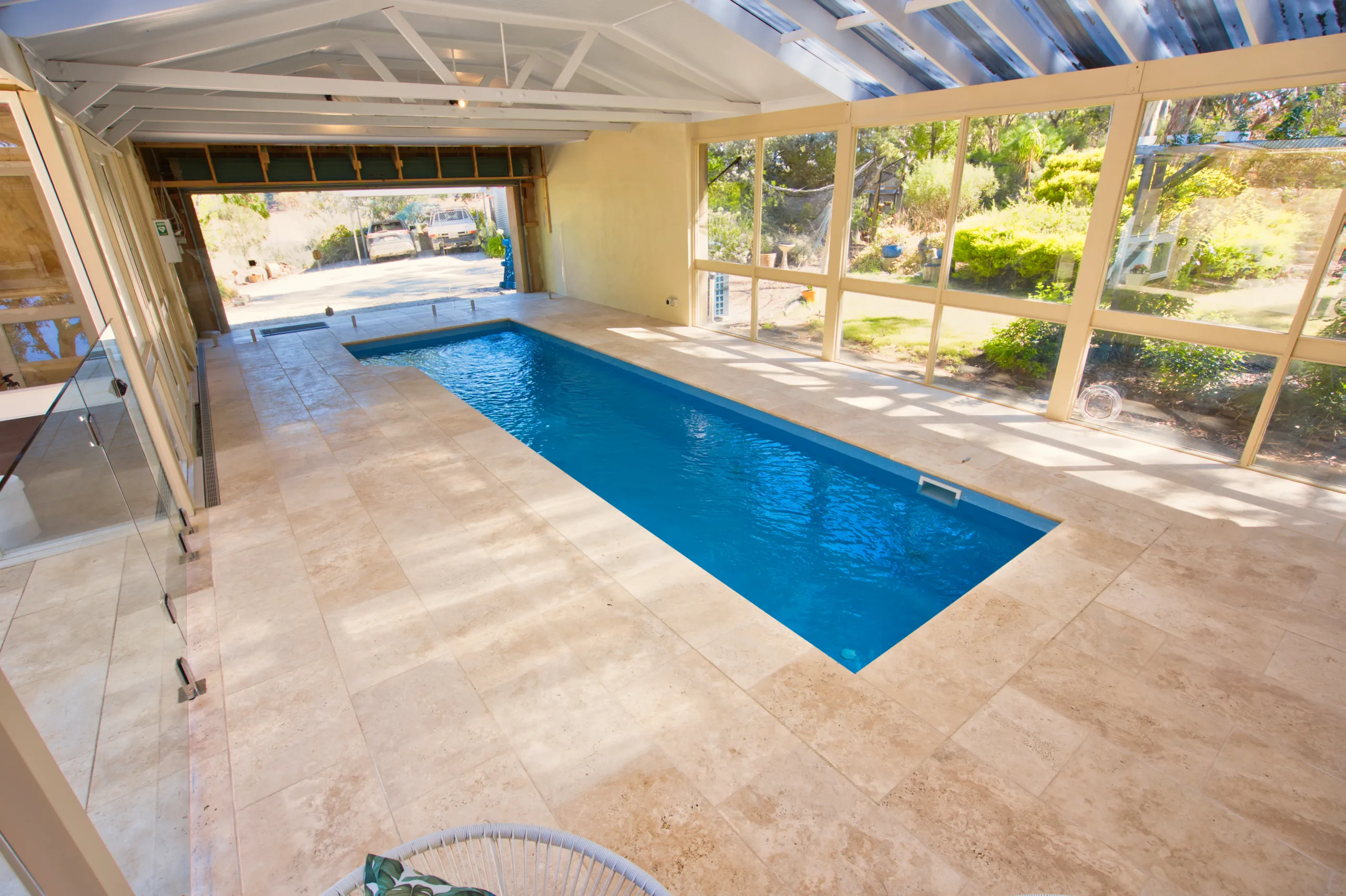 Modern pool design